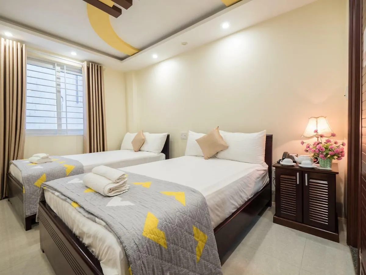Johnny Hotel Danang