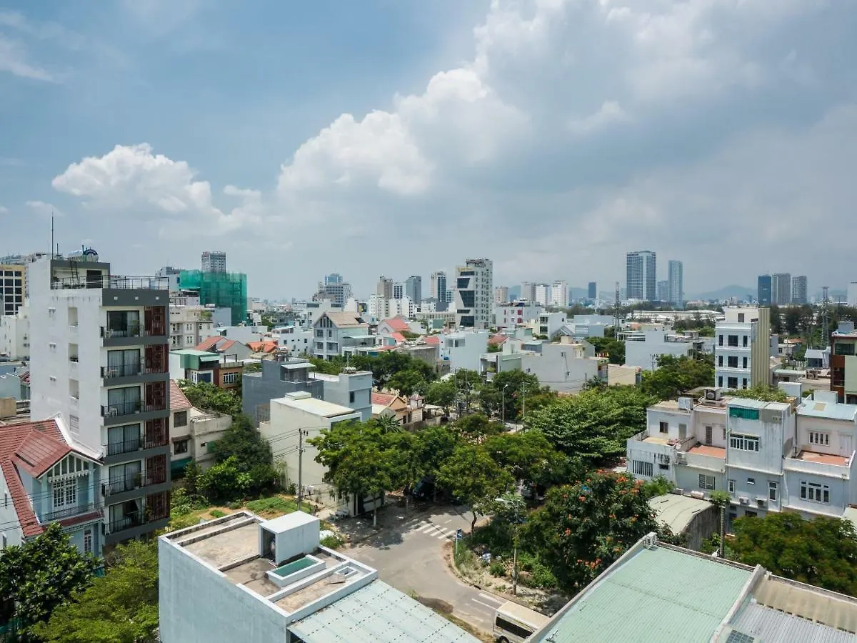 Johnny Hotel Danang Vietnam
